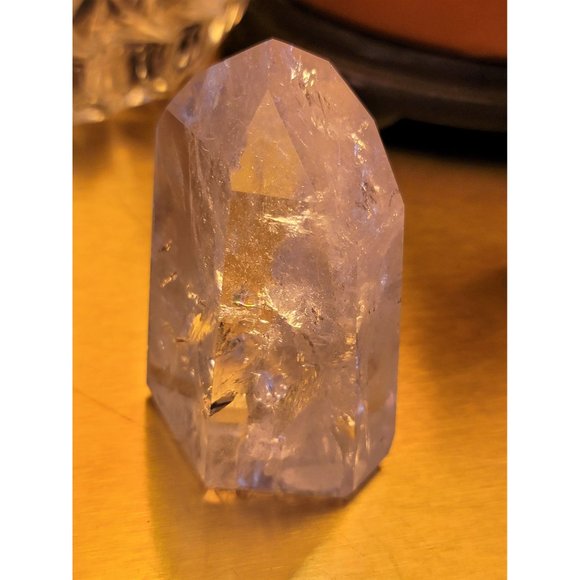 Brilliant Quartz Crystal Pillar Natural Inclusions Protecting Stone - Picture 7 of 8